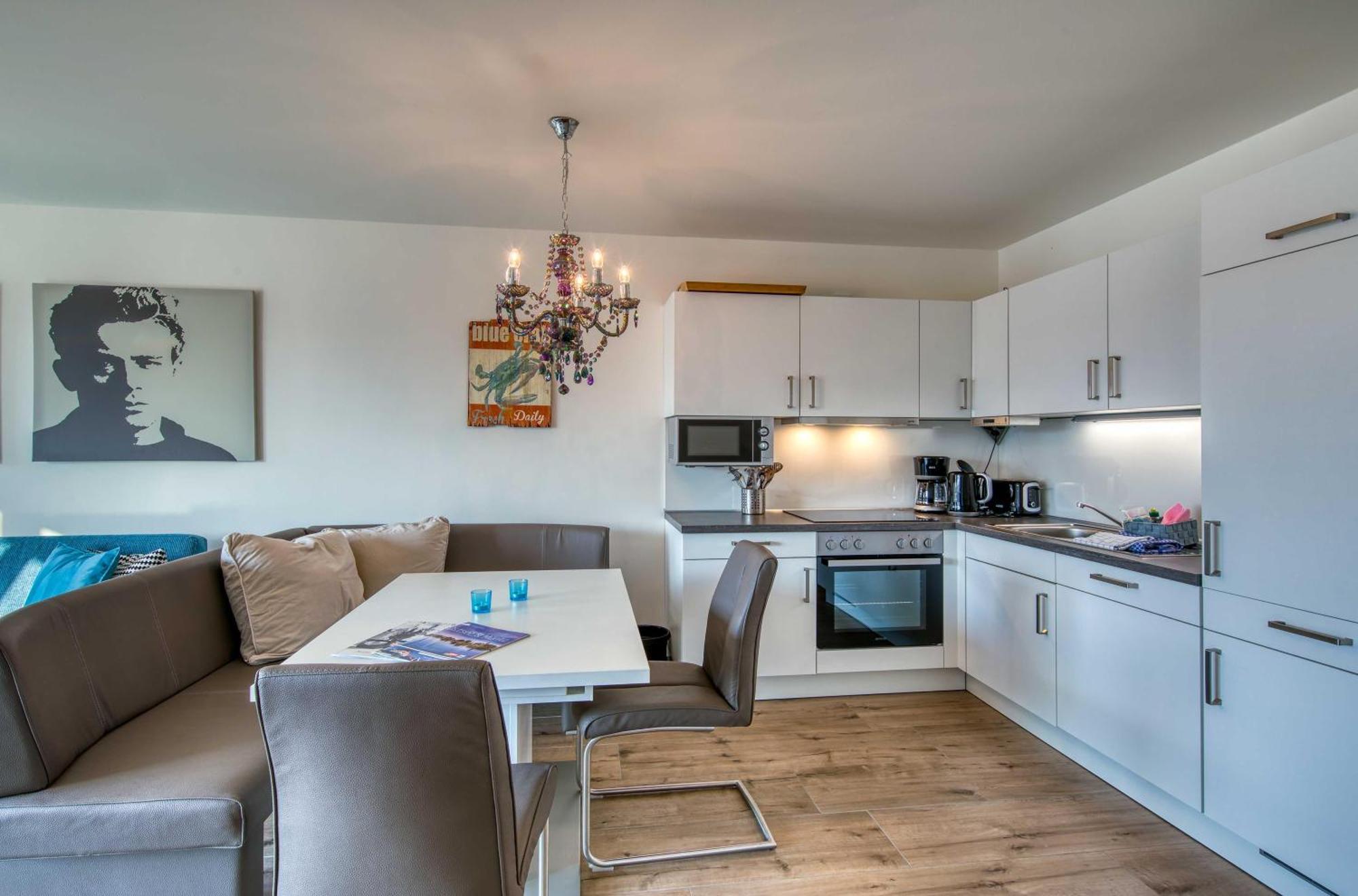 Mueritz Utkiek - Apartment Mit Seeblick & Balkon In Der Hafenresidenz Waren  Luaran gambar